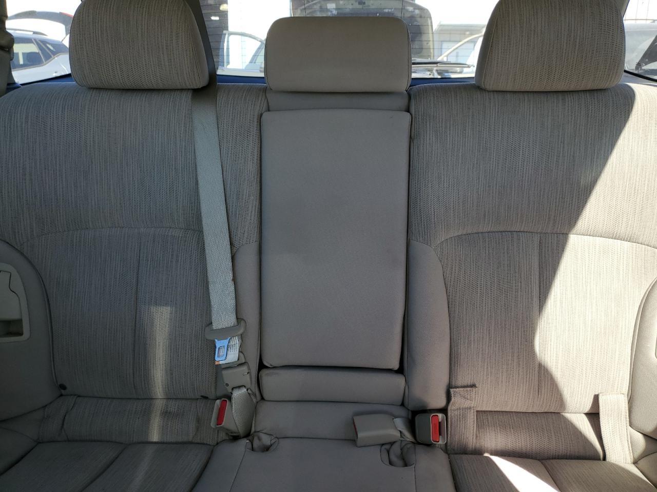 2013 SUBARU Outback