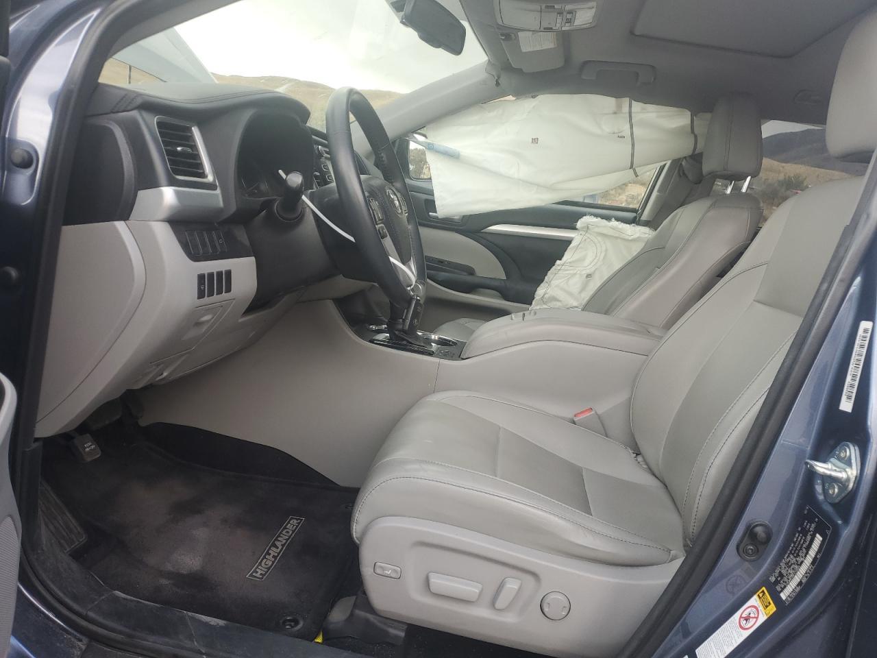 2015 TOYOTA HIGHLANDER