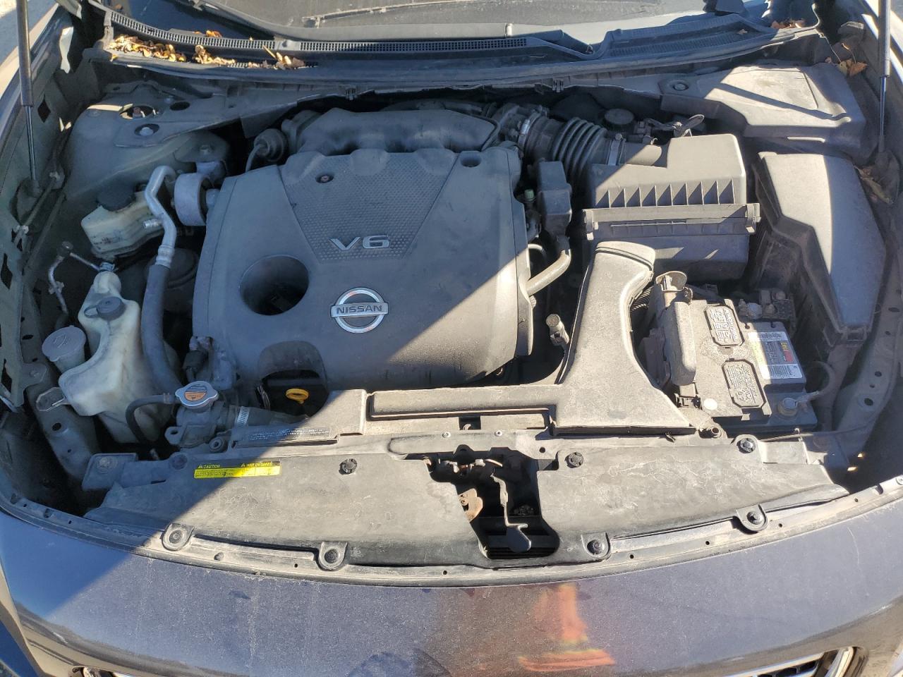 2010 NISSAN Maxima