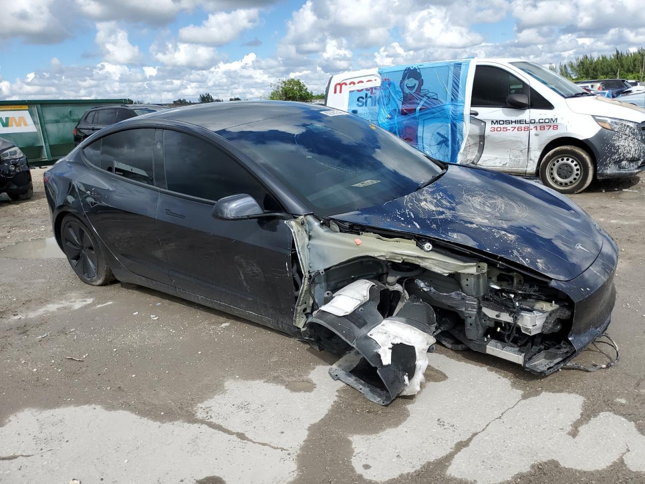 2024 TESLA MODEL 3