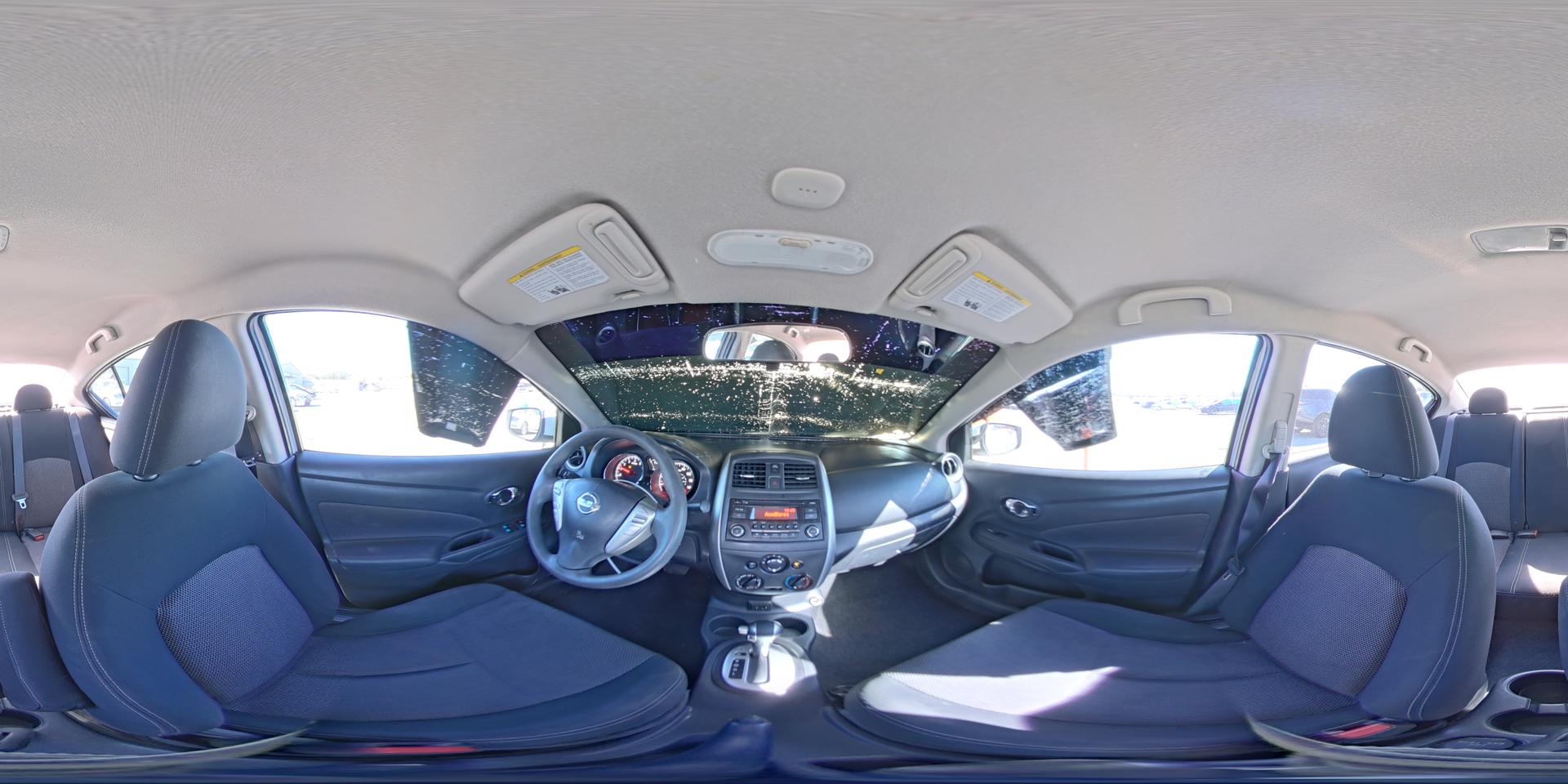 2017 NISSAN VERSA