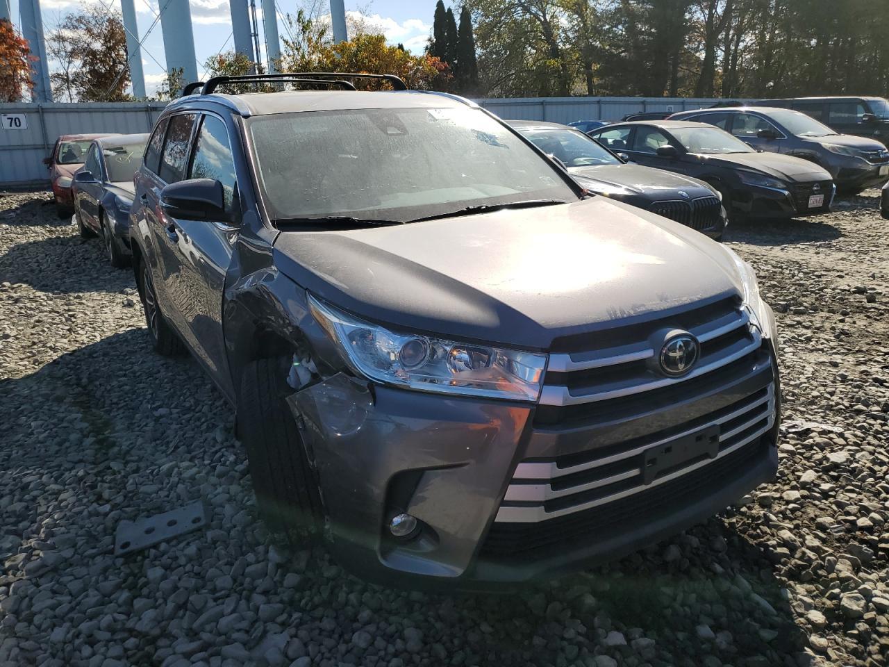 2019 TOYOTA HIGHLANDER
