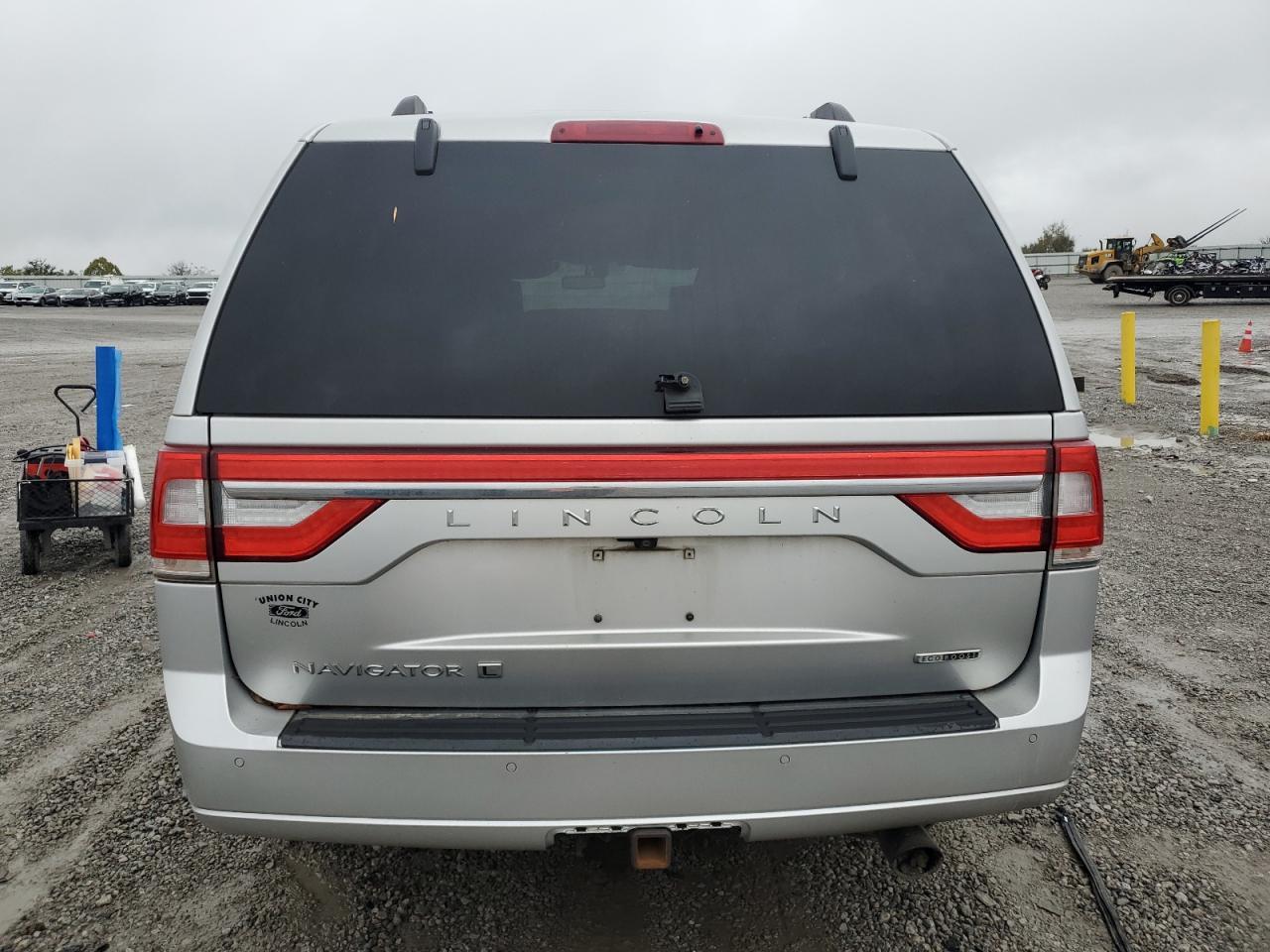 2015 LINCOLN Navigator