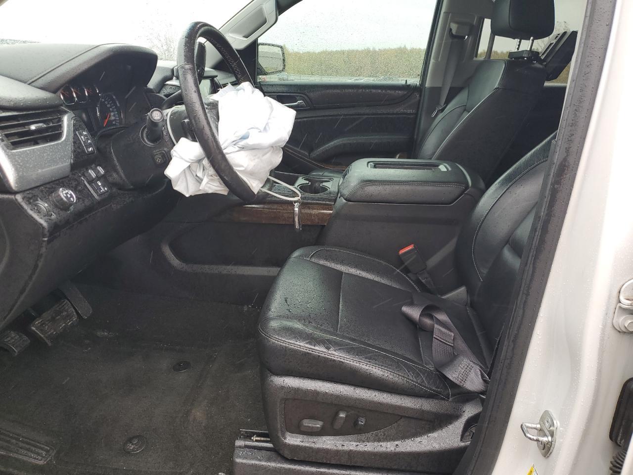 2016 CHEVROLET Suburban