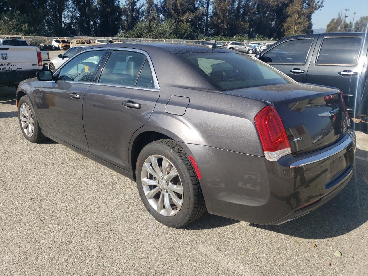 2015 CHRYSLER 300