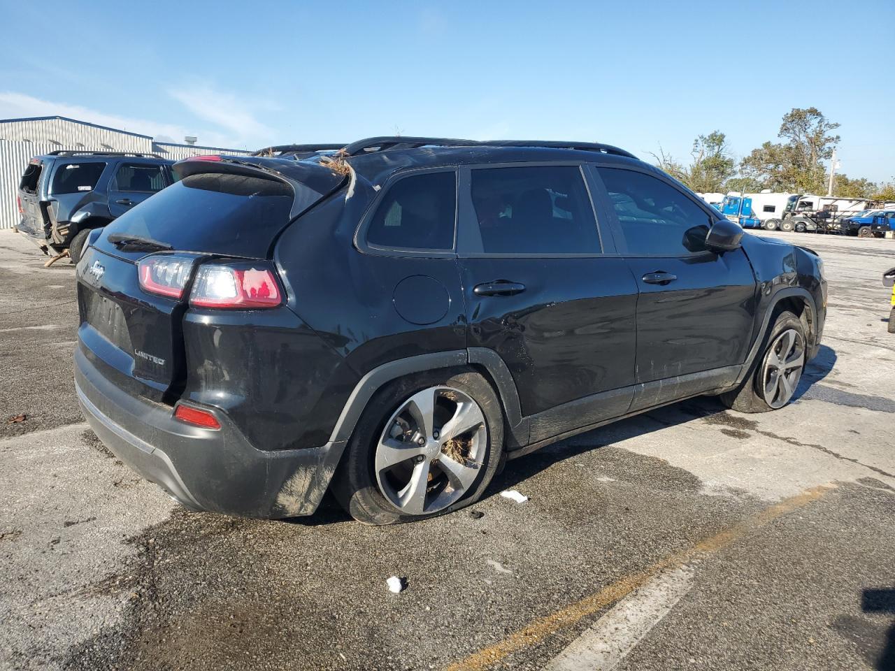 2022 JEEP CHEROKEE