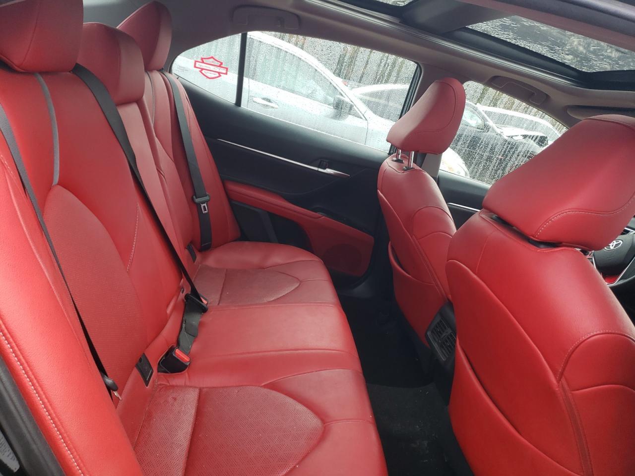 2018 TOYOTA CAMRY