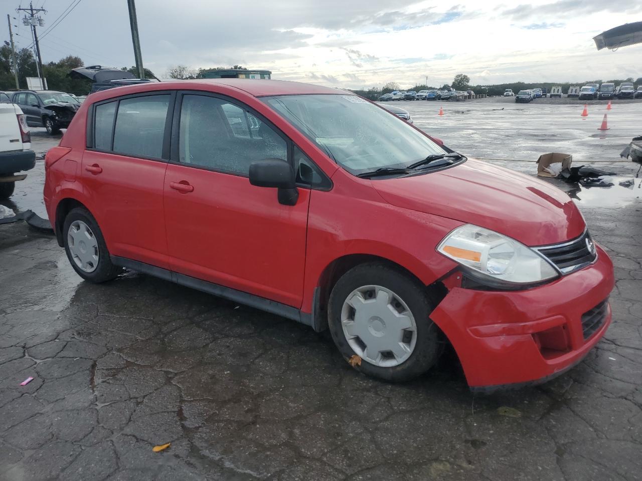 2011 NISSAN VERSA