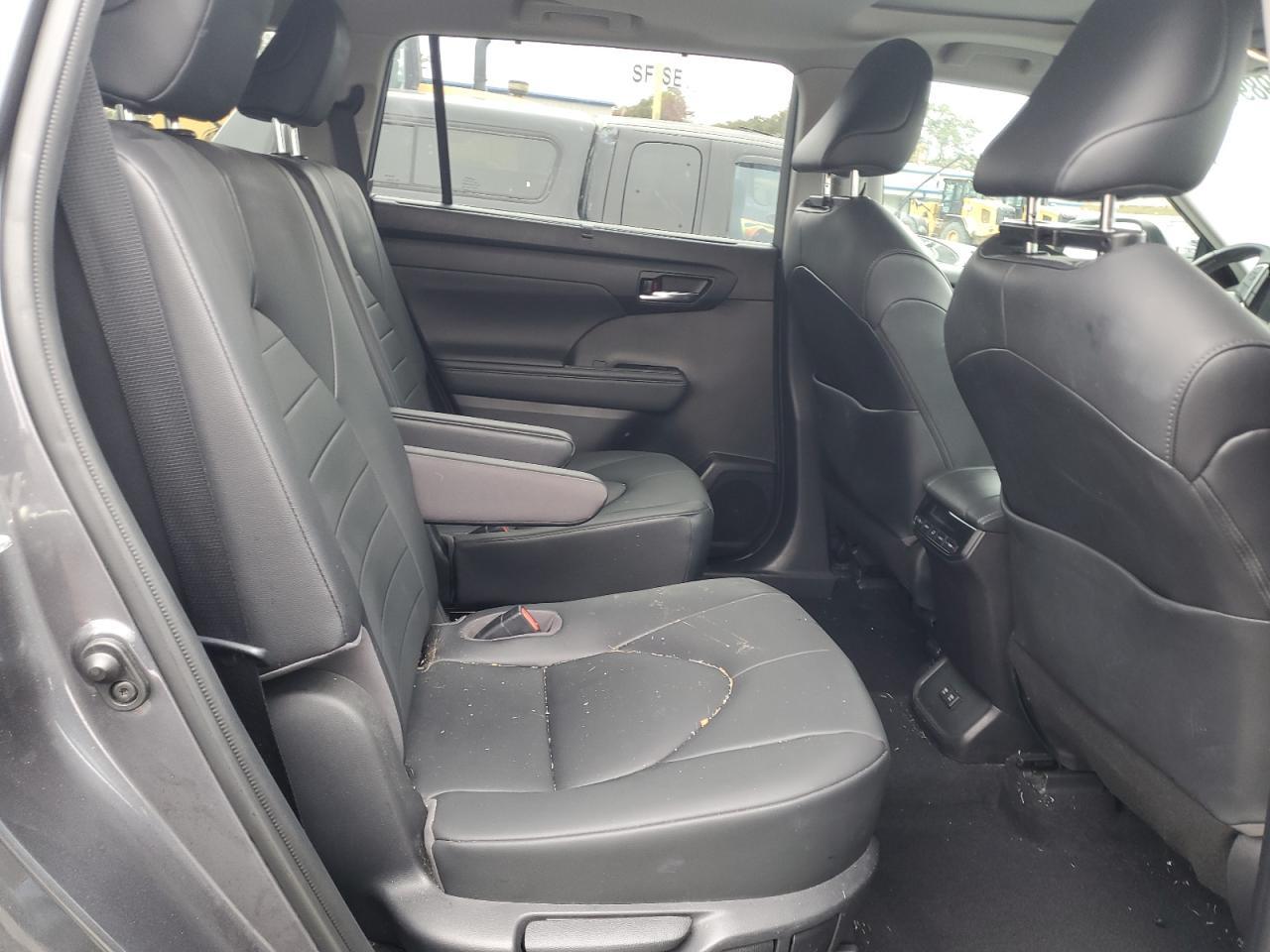 2020 TOYOTA HIGHLANDER