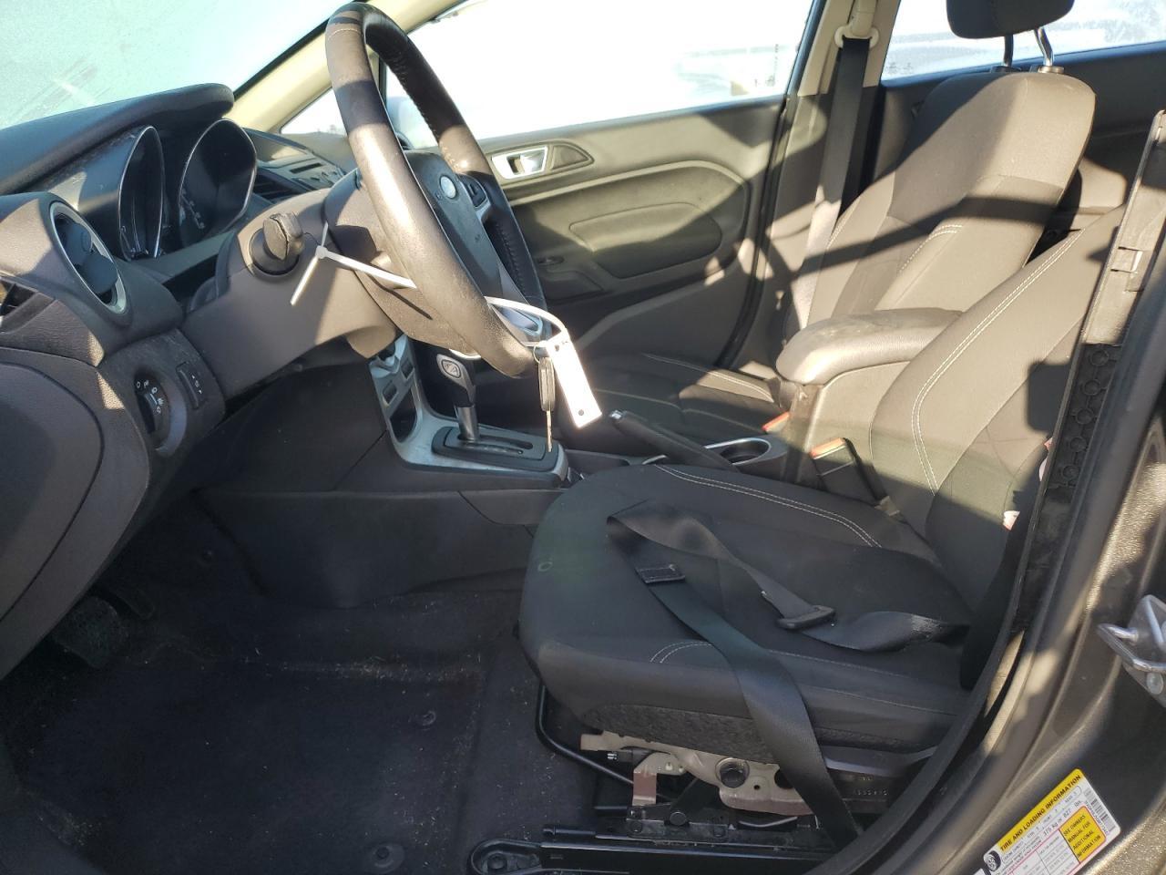 2016 FORD Fiesta