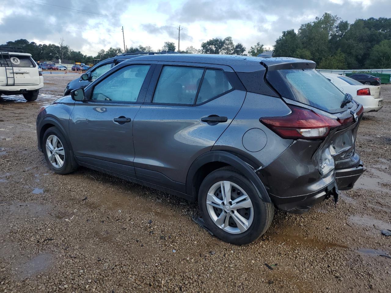 2021 NISSAN KICKS