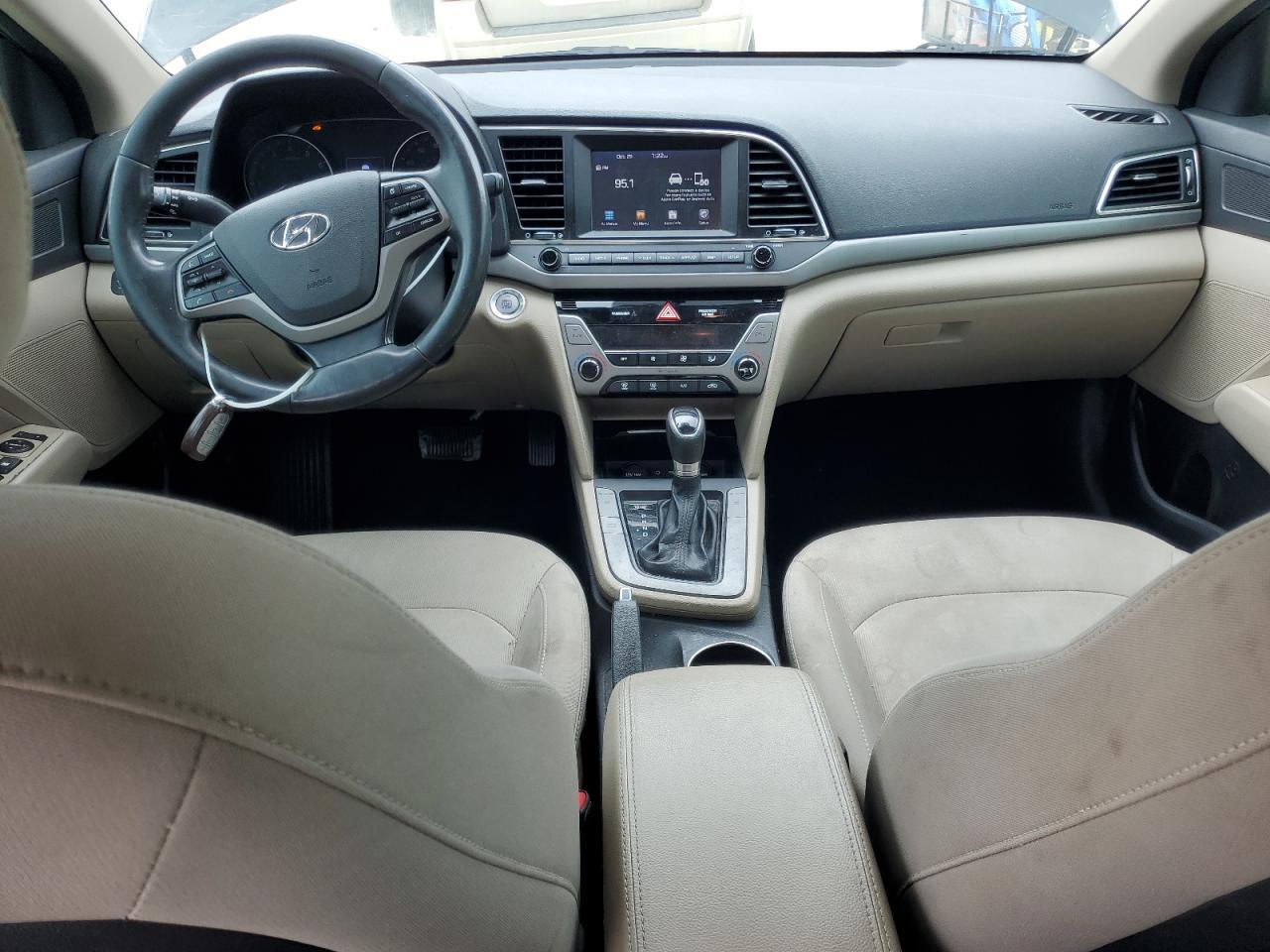2017 HYUNDAI ELANTRA