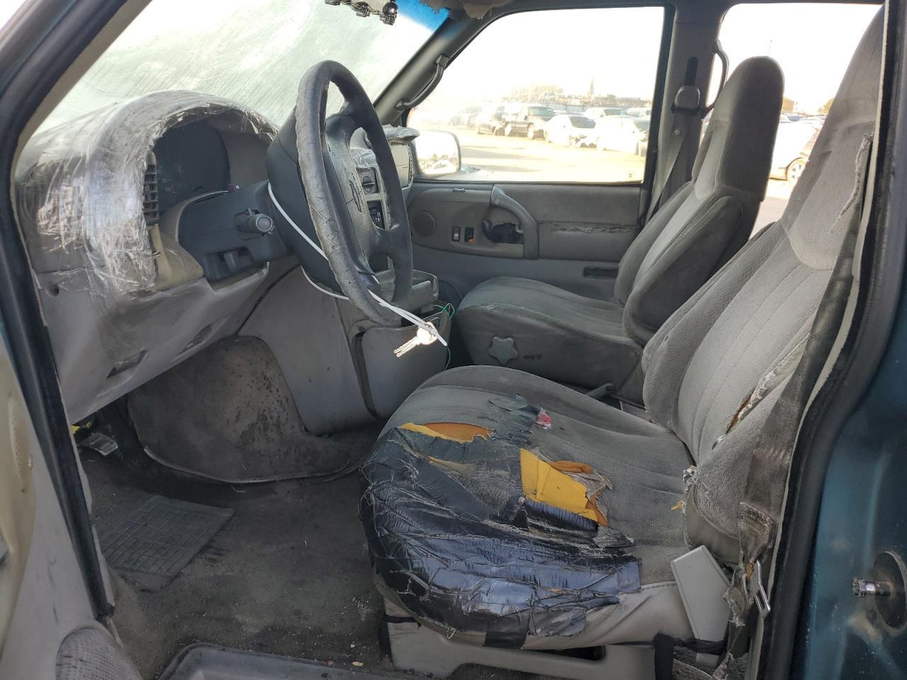 1997 CHEVROLET Astro
