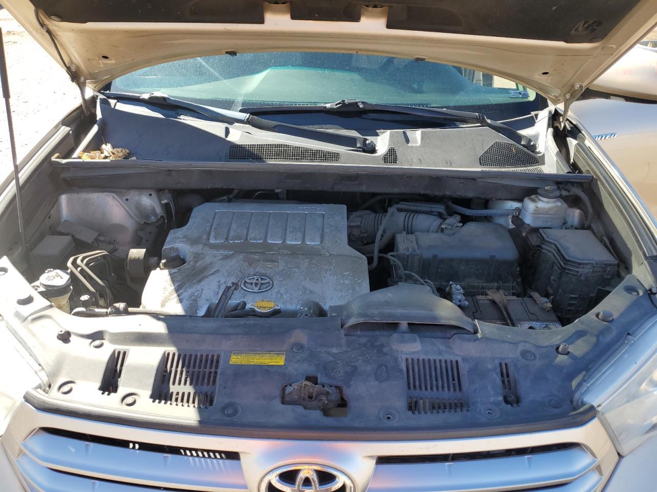 2012 TOYOTA HIGHLANDER