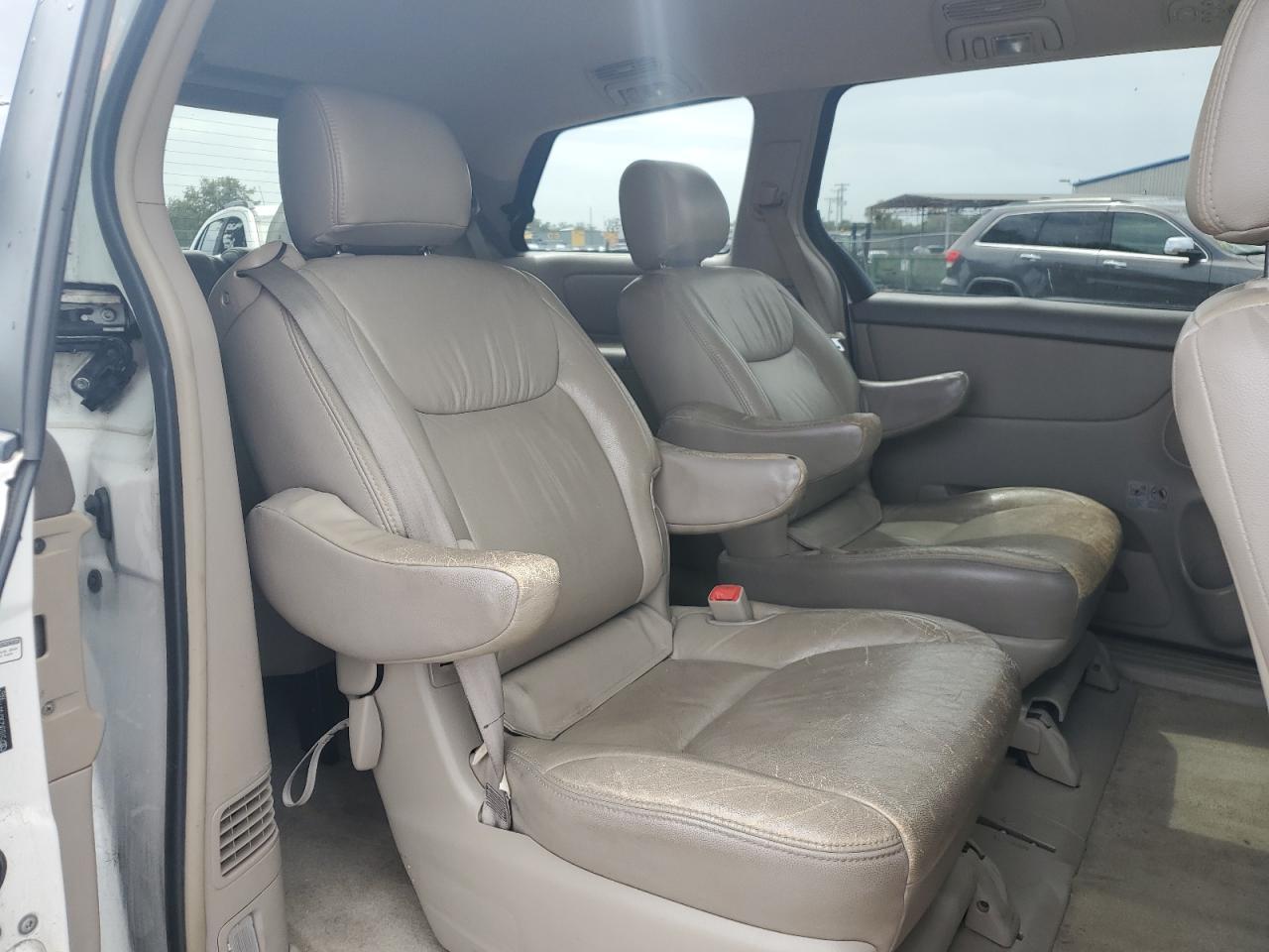 2008 TOYOTA SIENNA
