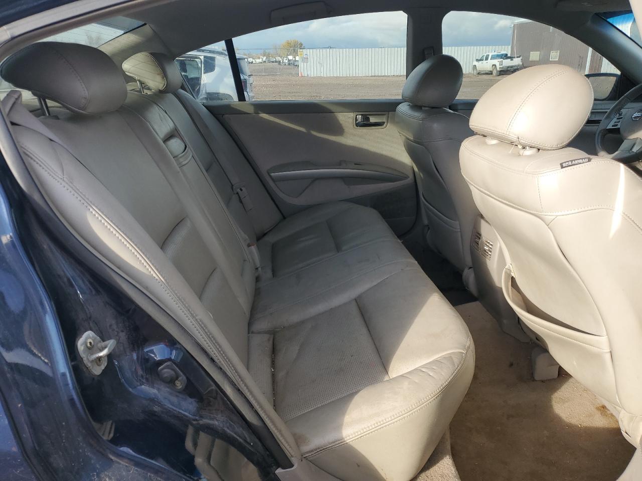 2005 NISSAN Maxima