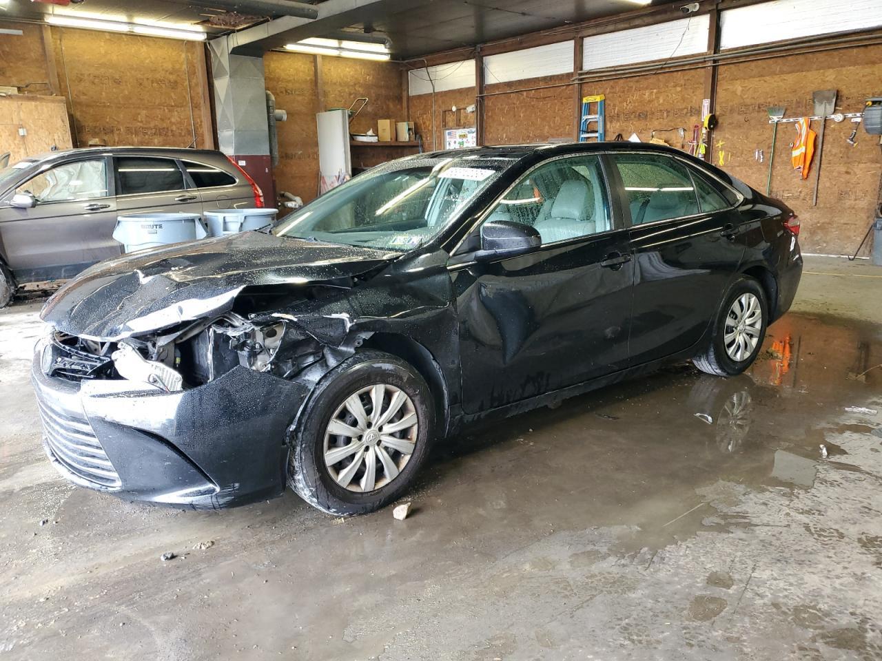 2016 TOYOTA CAMRY