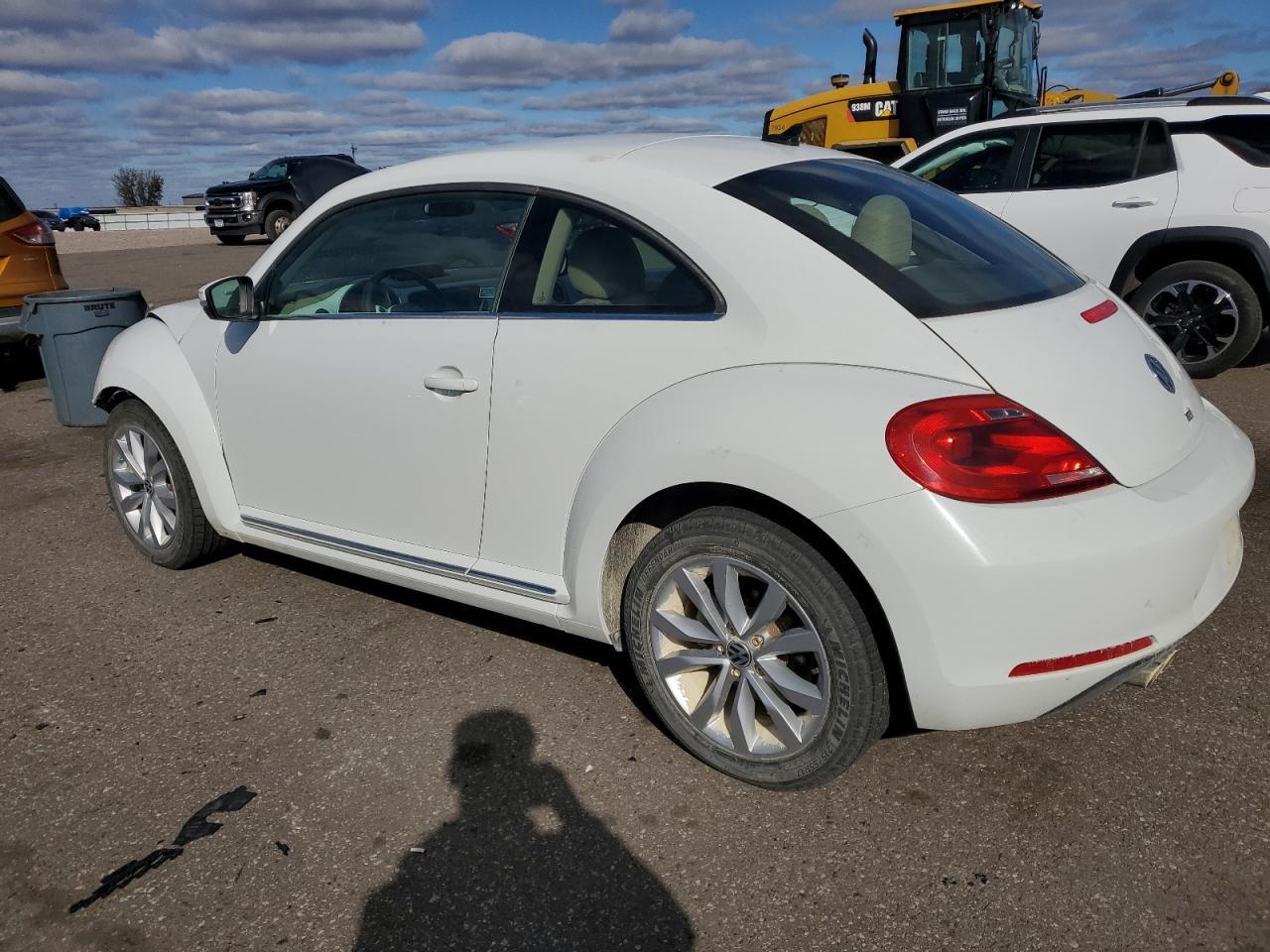 2015 VOLKSWAGEN Beetle