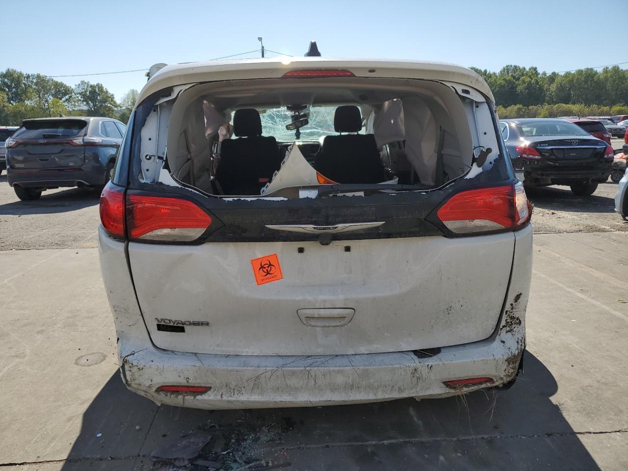 2024 CHRYSLER Voyager