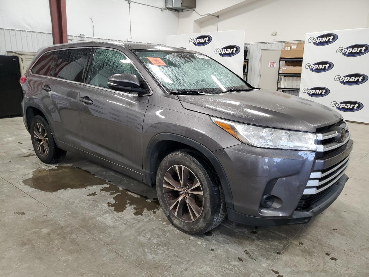 2018 TOYOTA HIGHLANDER