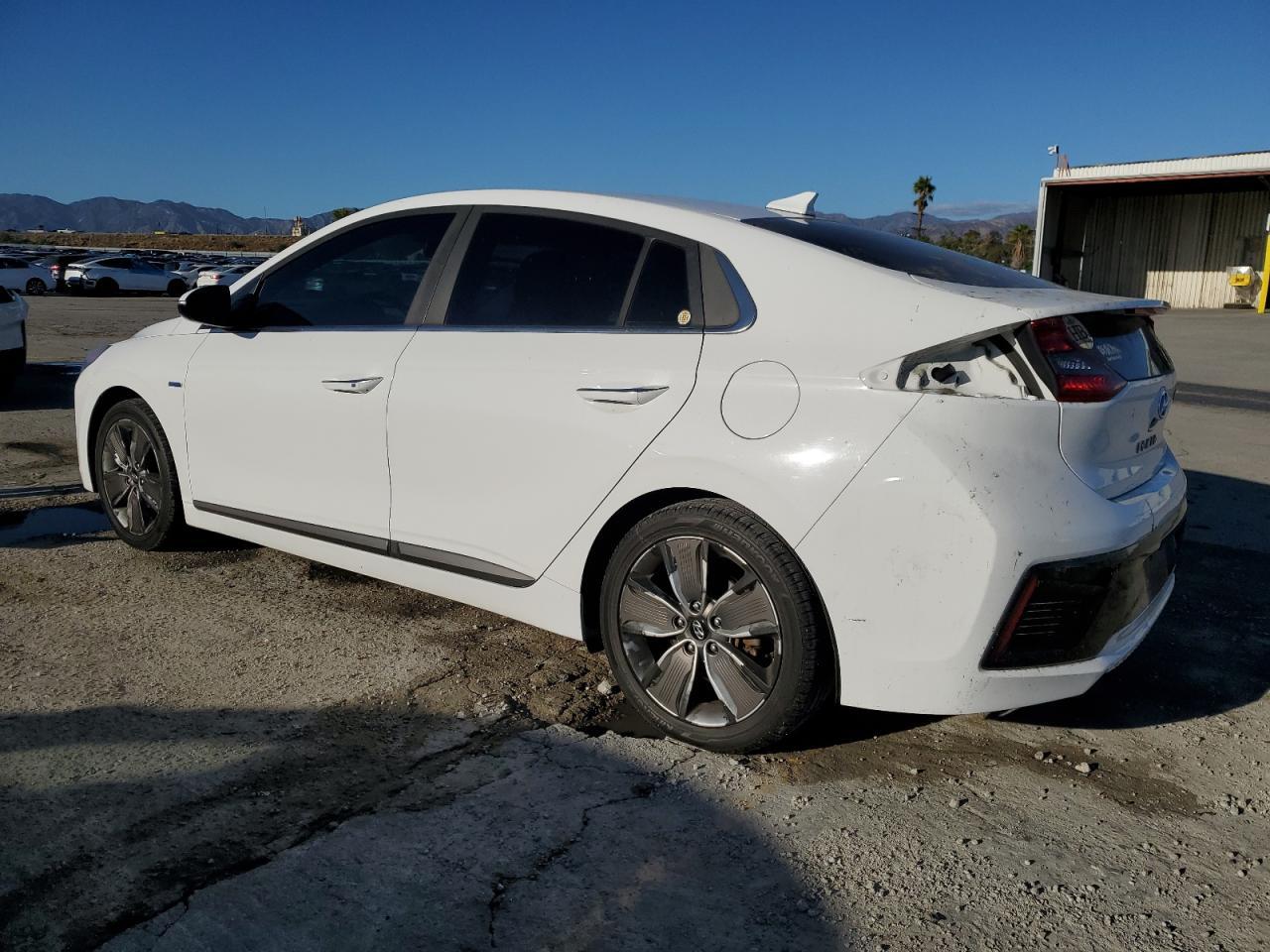 2017 HYUNDAI Ioniq
