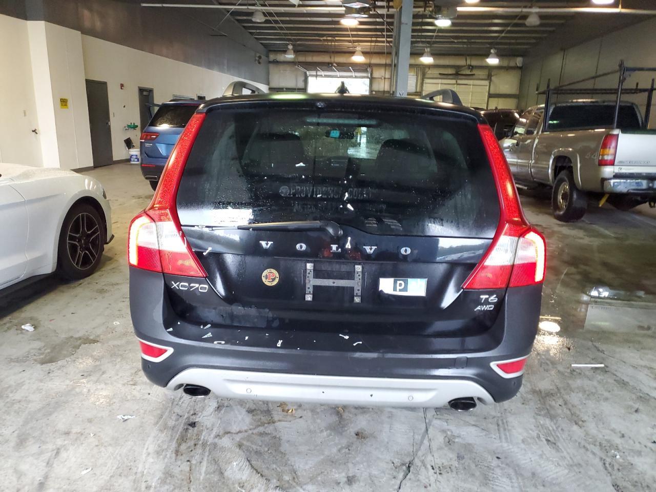 2013 VOLVO XC70
