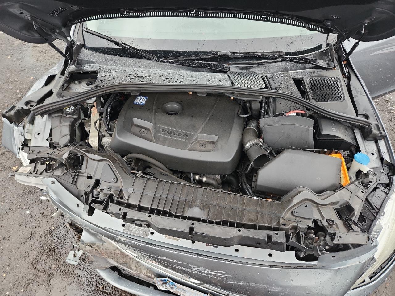 2017 VOLVO S60