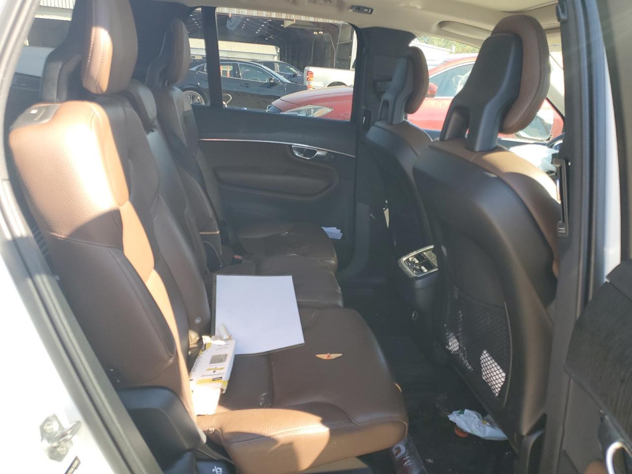 2020 VOLVO XC90
