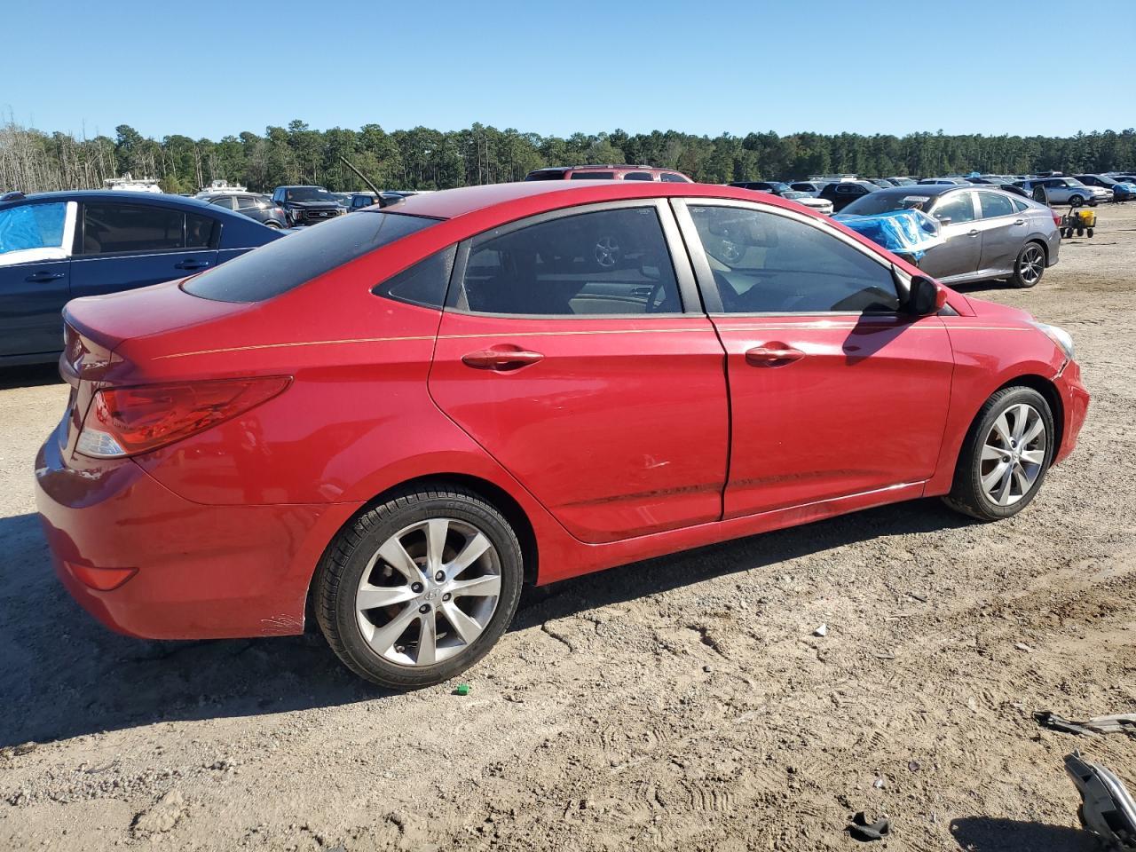 2012 HYUNDAI ACCENT