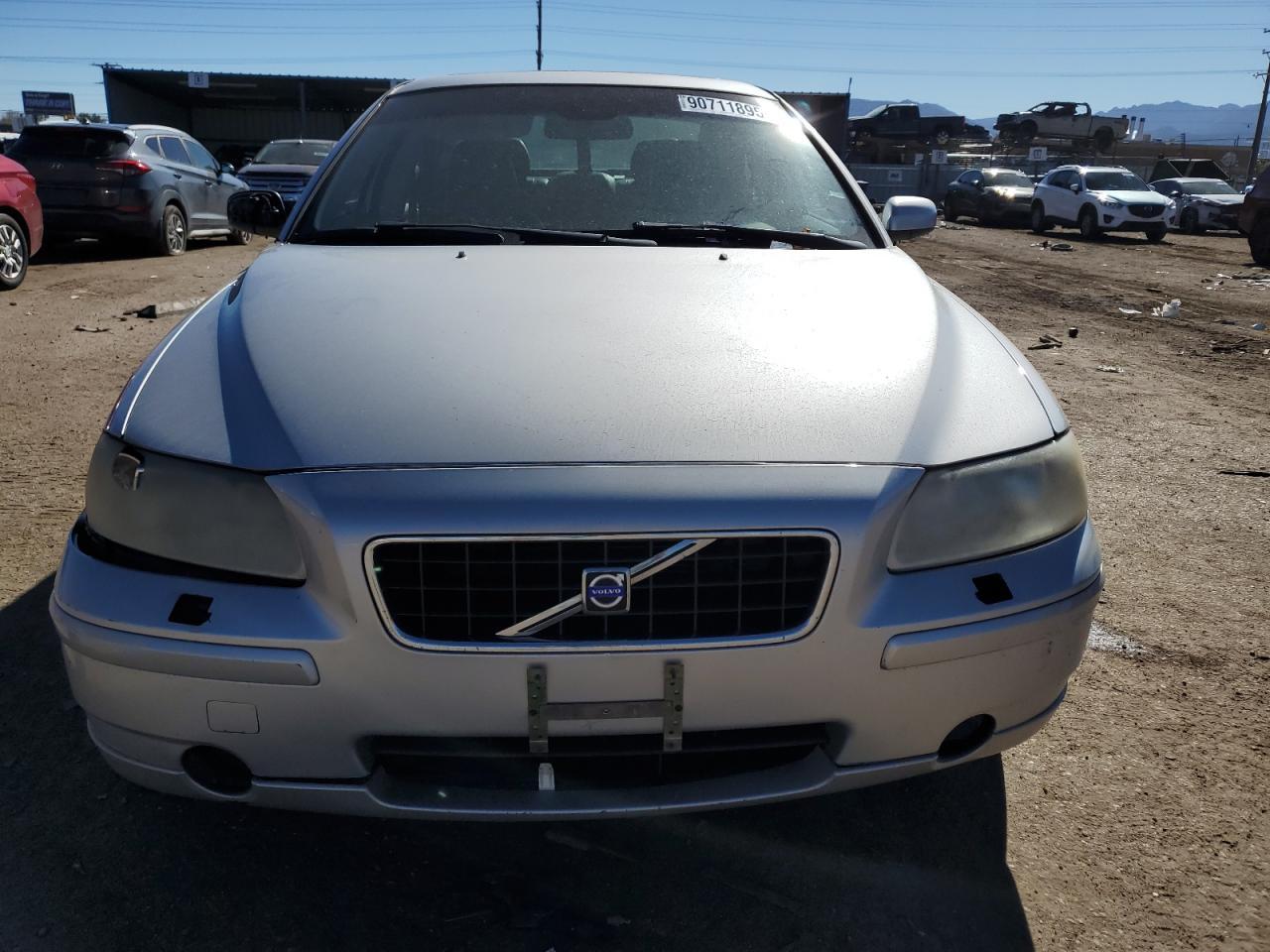2005 VOLVO S60