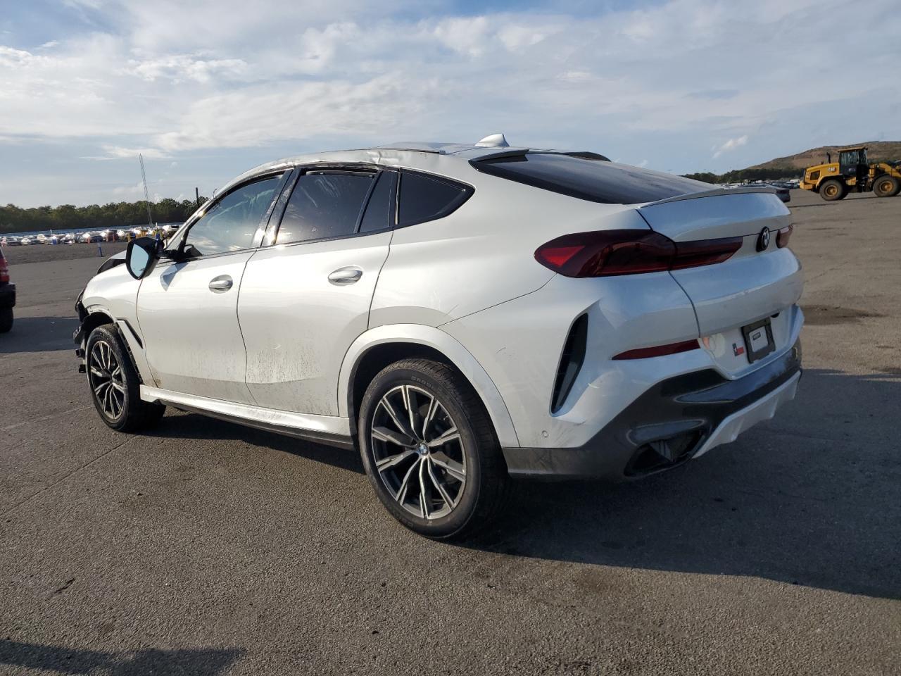 2022 BMW X6