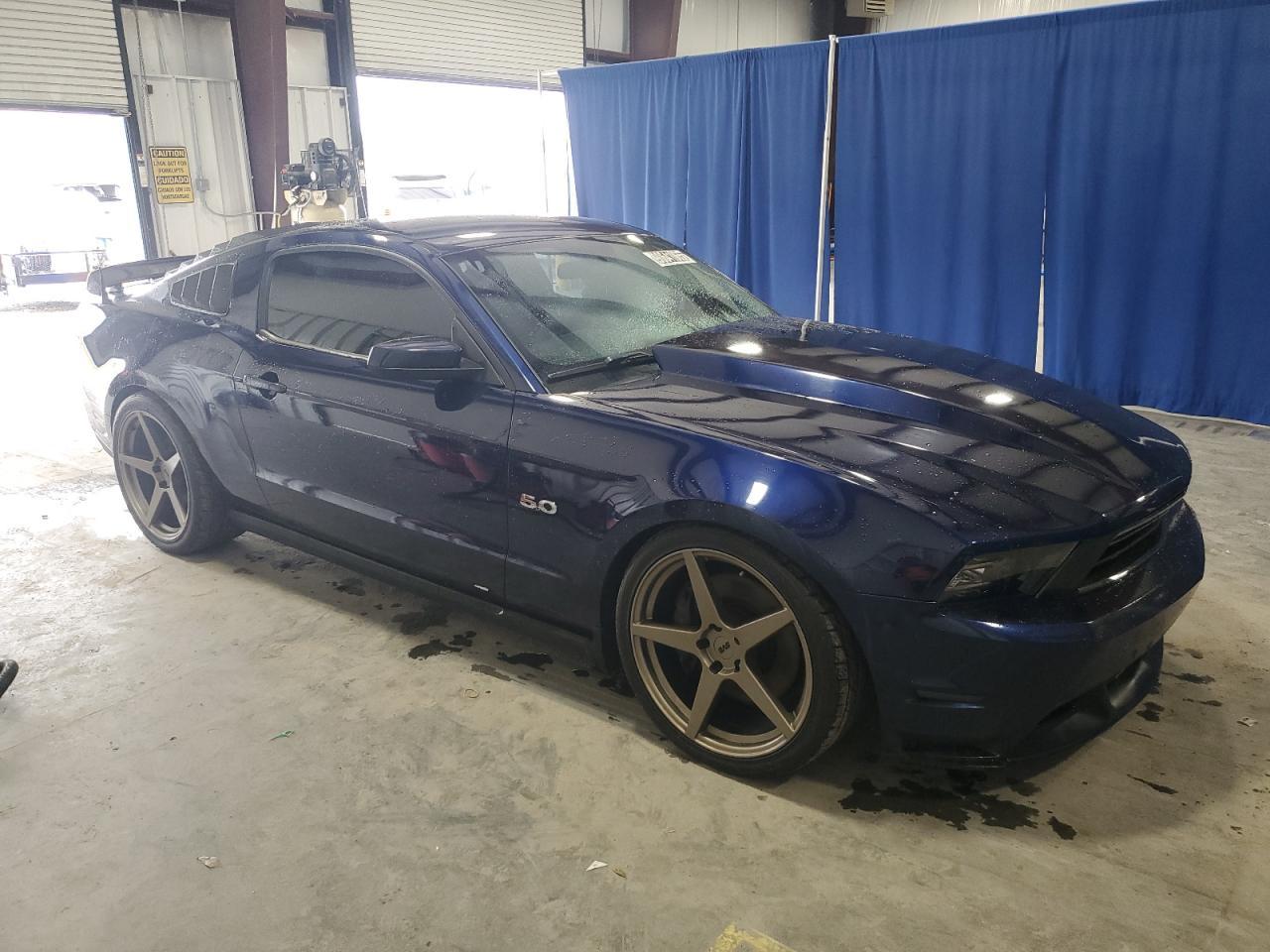 2011 FORD MUSTANG