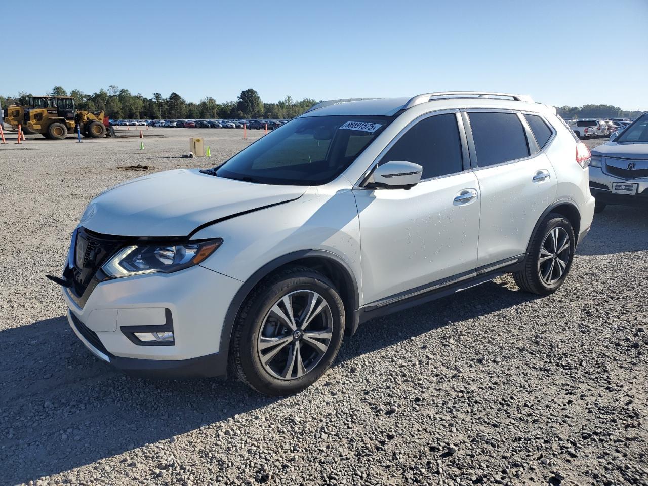 2017 NISSAN ROGUE