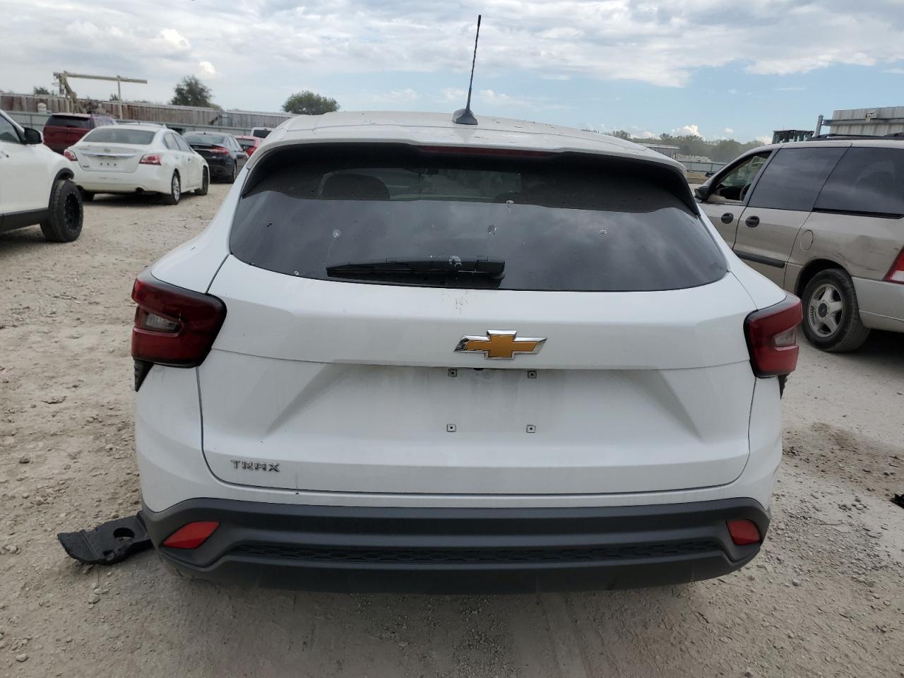 2025 CHEVROLET TRAX