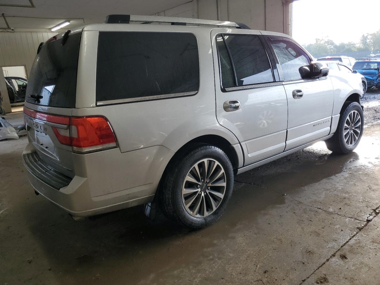 2015 LINCOLN Navigator