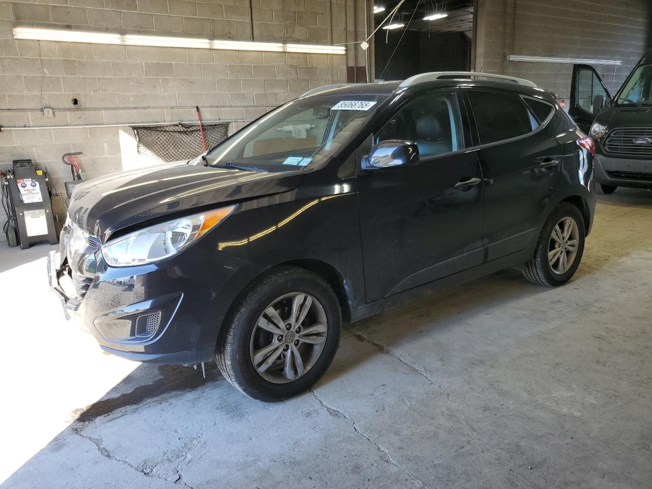 2011 HYUNDAI TUCSON