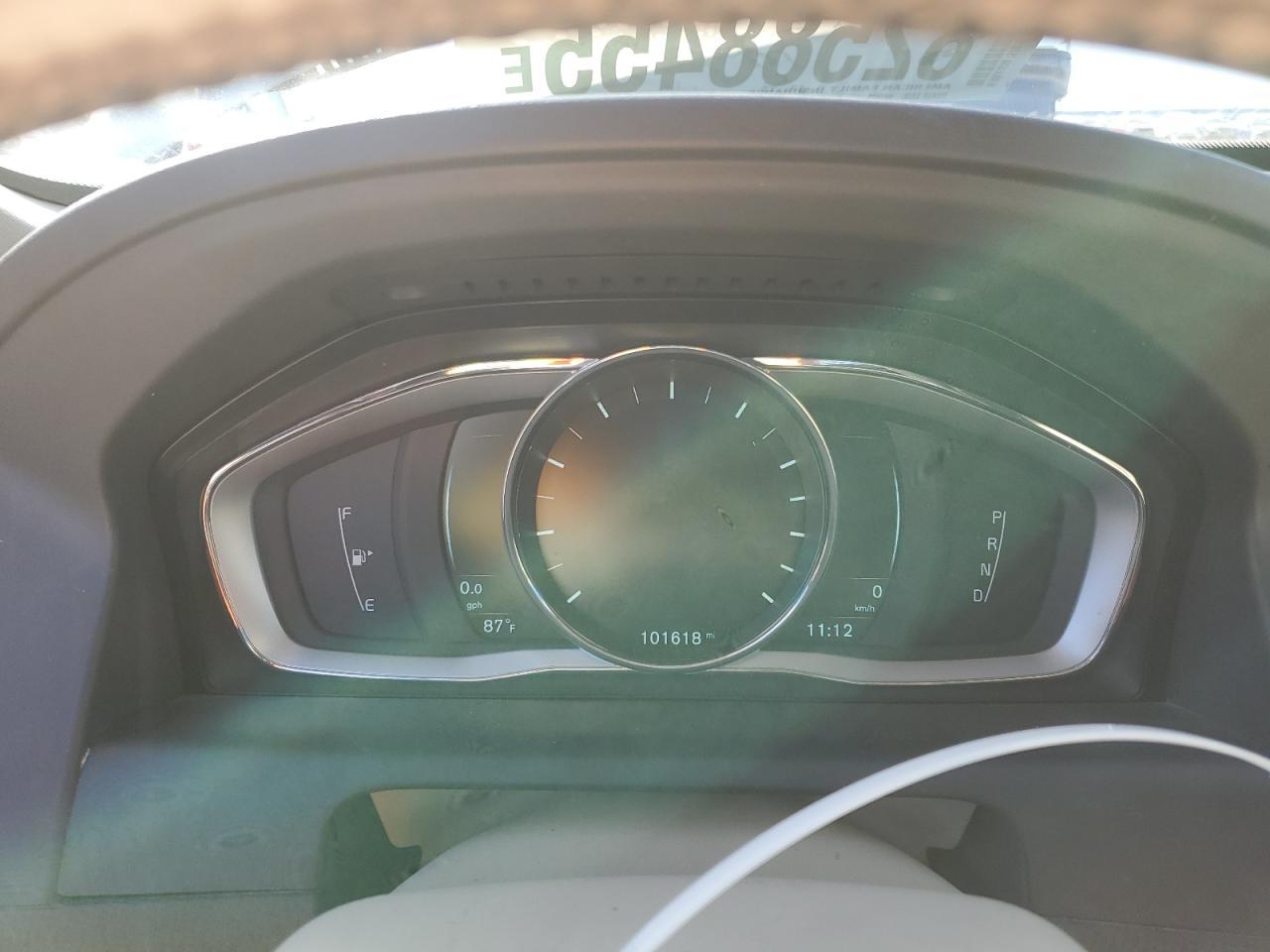 2015 VOLVO XC60