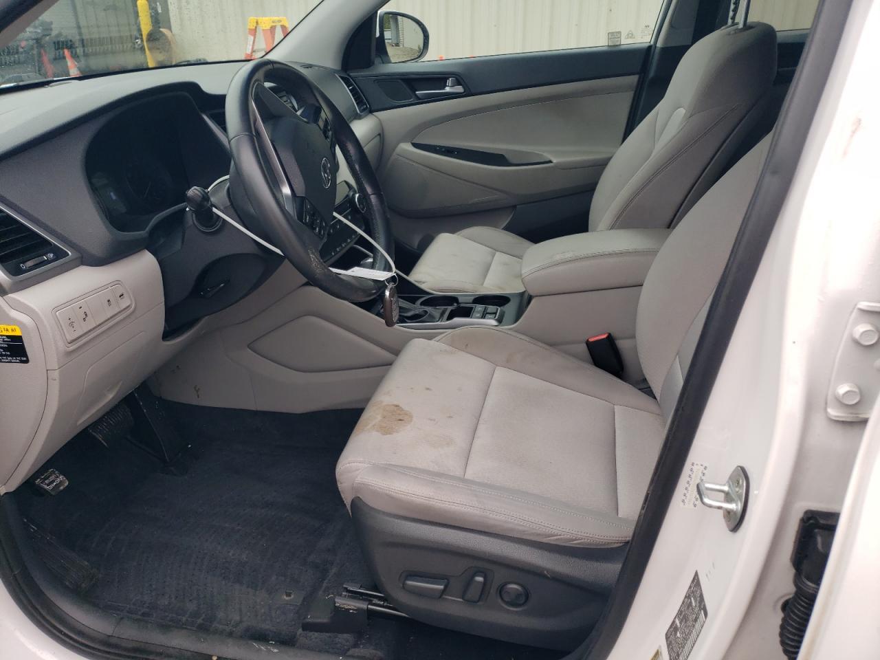 2016 HYUNDAI TUCSON