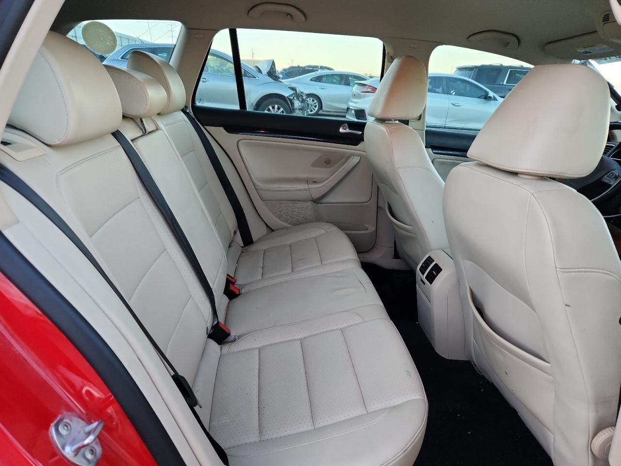 2012 VOLKSWAGEN JETTA