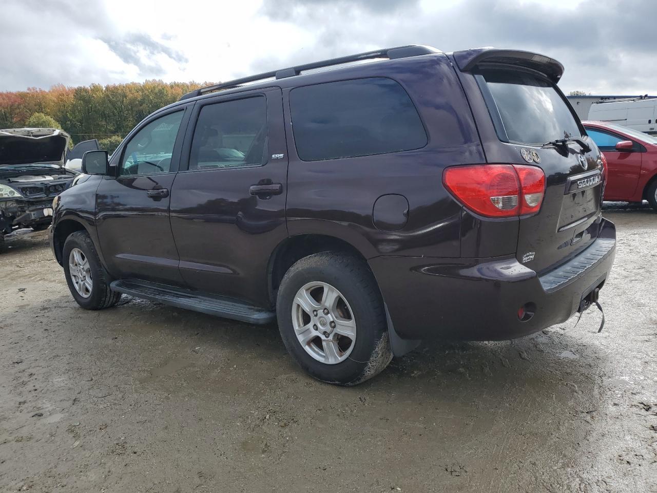 2013 TOYOTA Sequoia