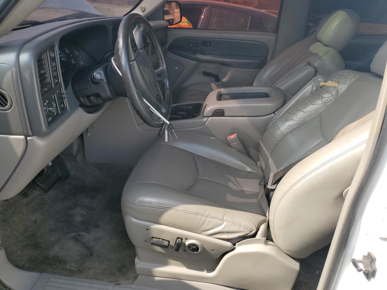 2003 CHEVROLET Tahoe
