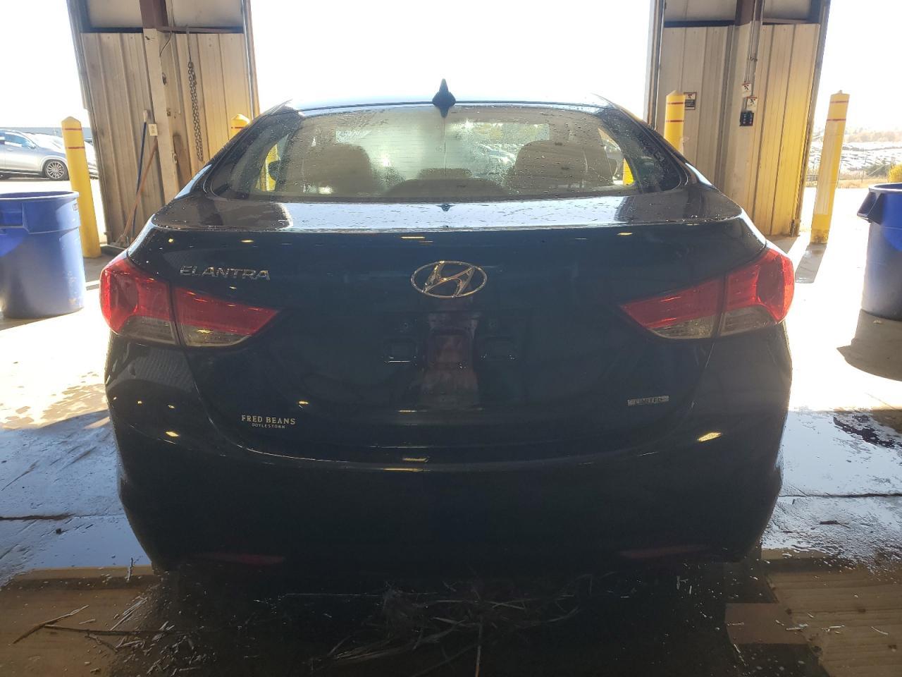 2011 HYUNDAI ELANTRA