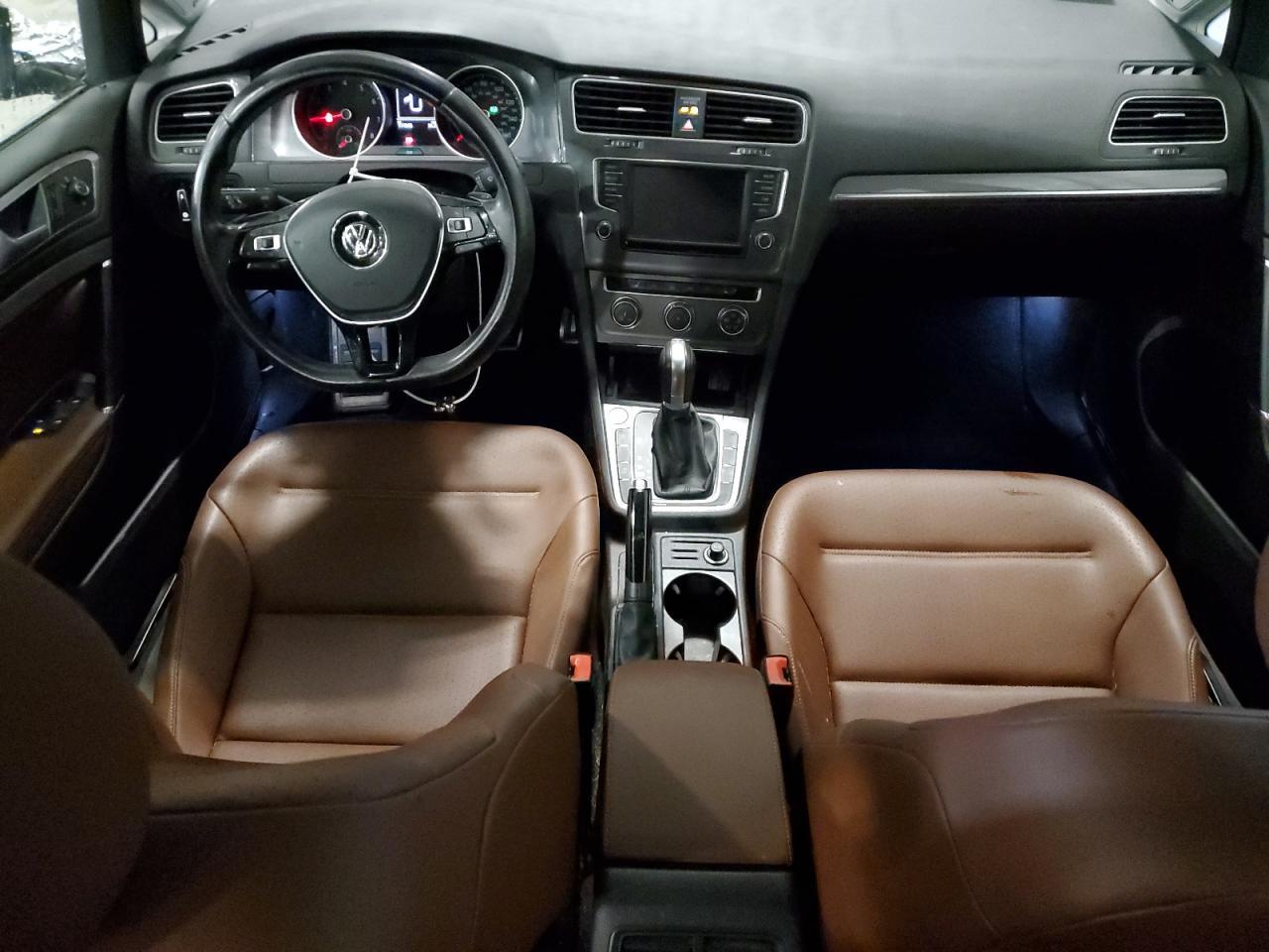 2017 VOLKSWAGEN Golf Alltrack