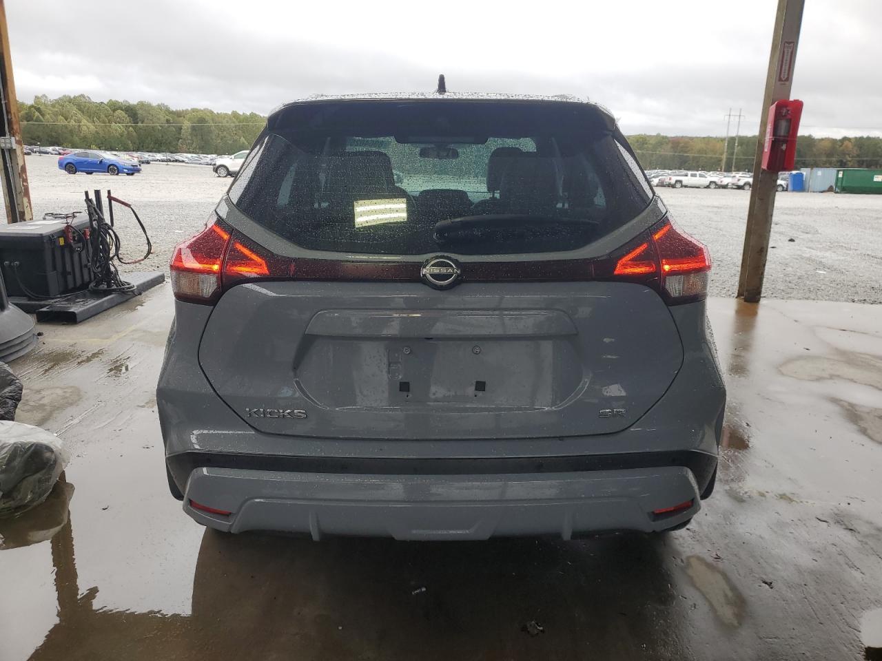 2022 NISSAN KICKS