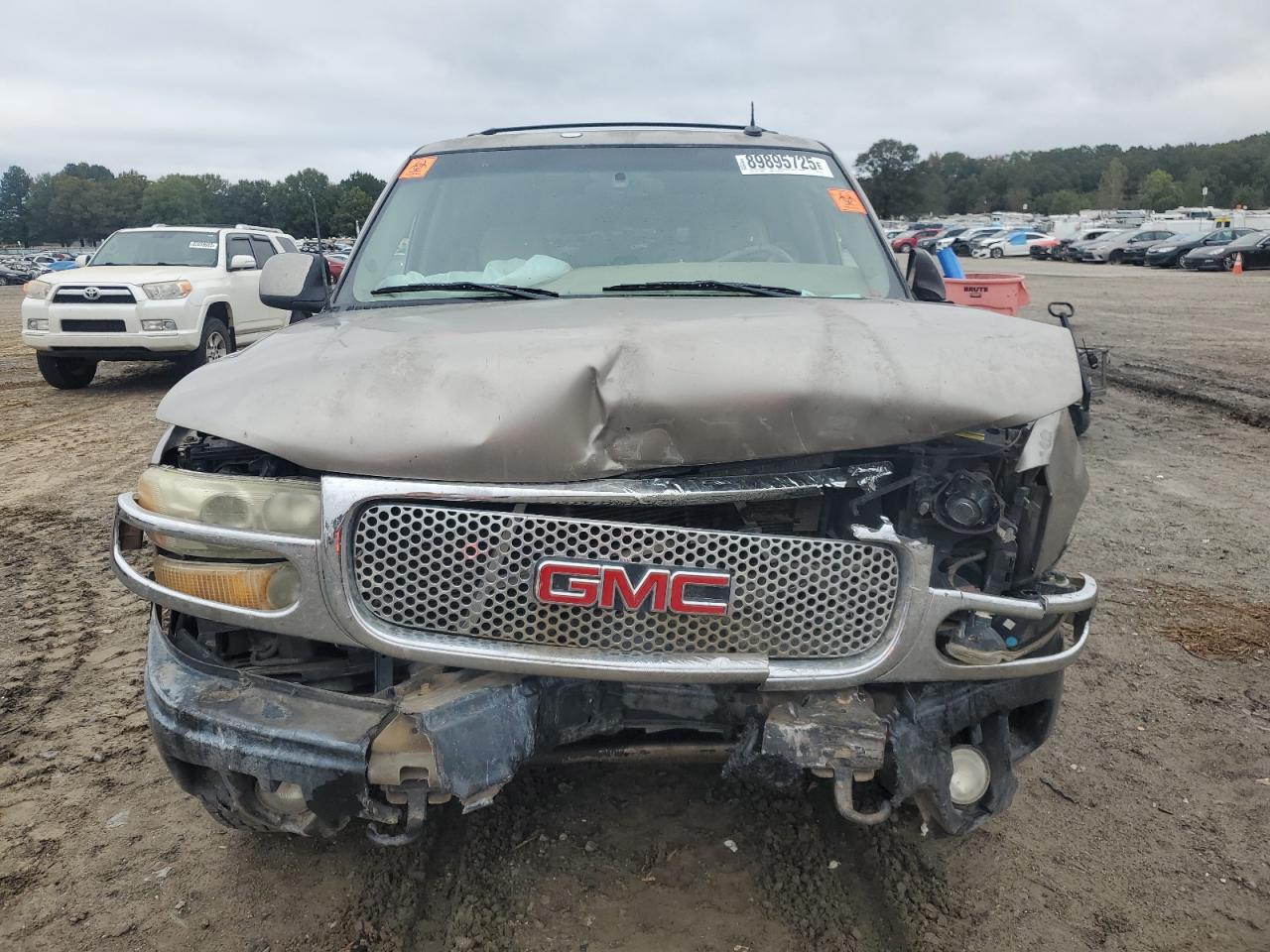 2002 GMC Denali