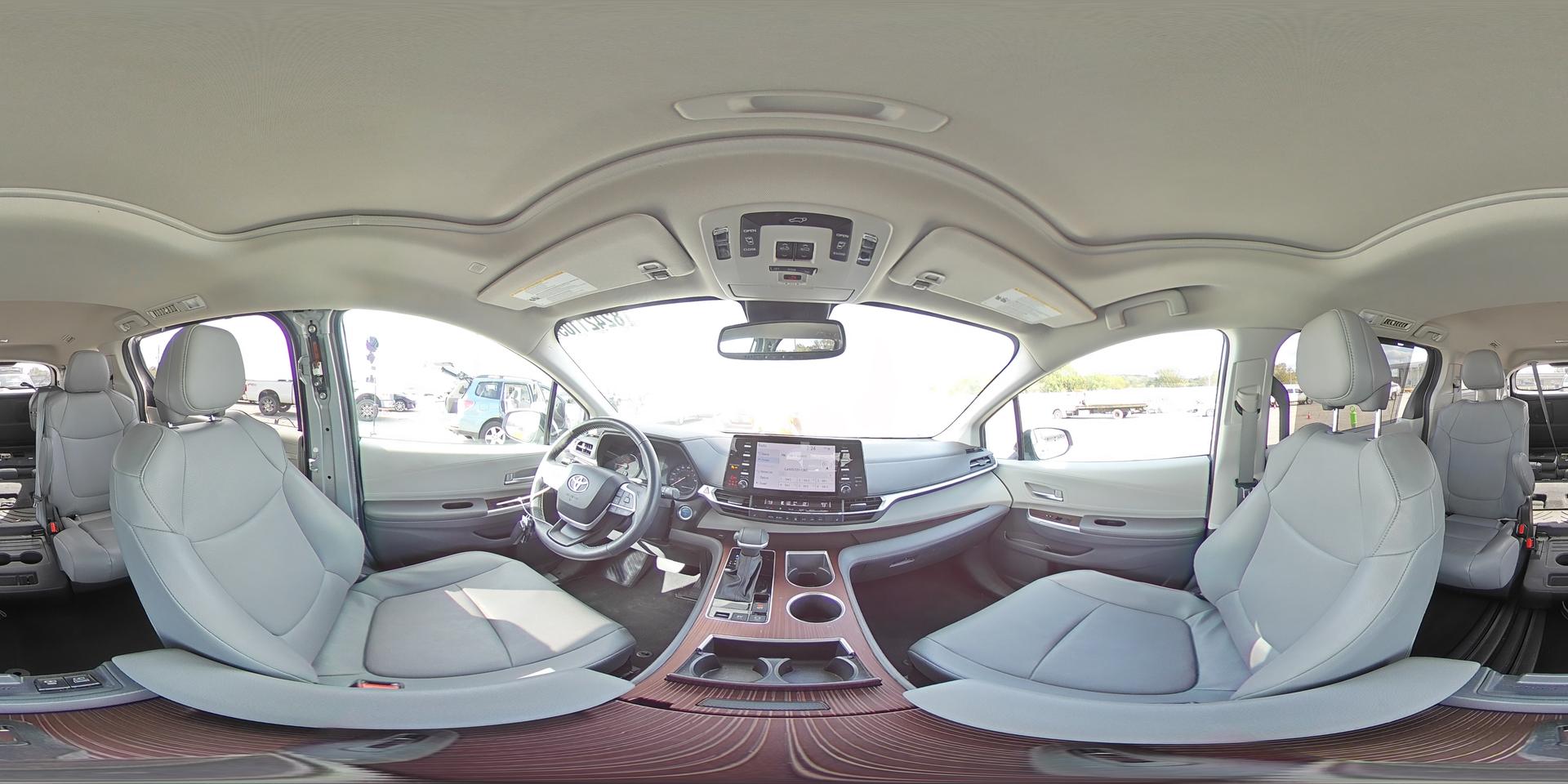 2024 TOYOTA SIENNA