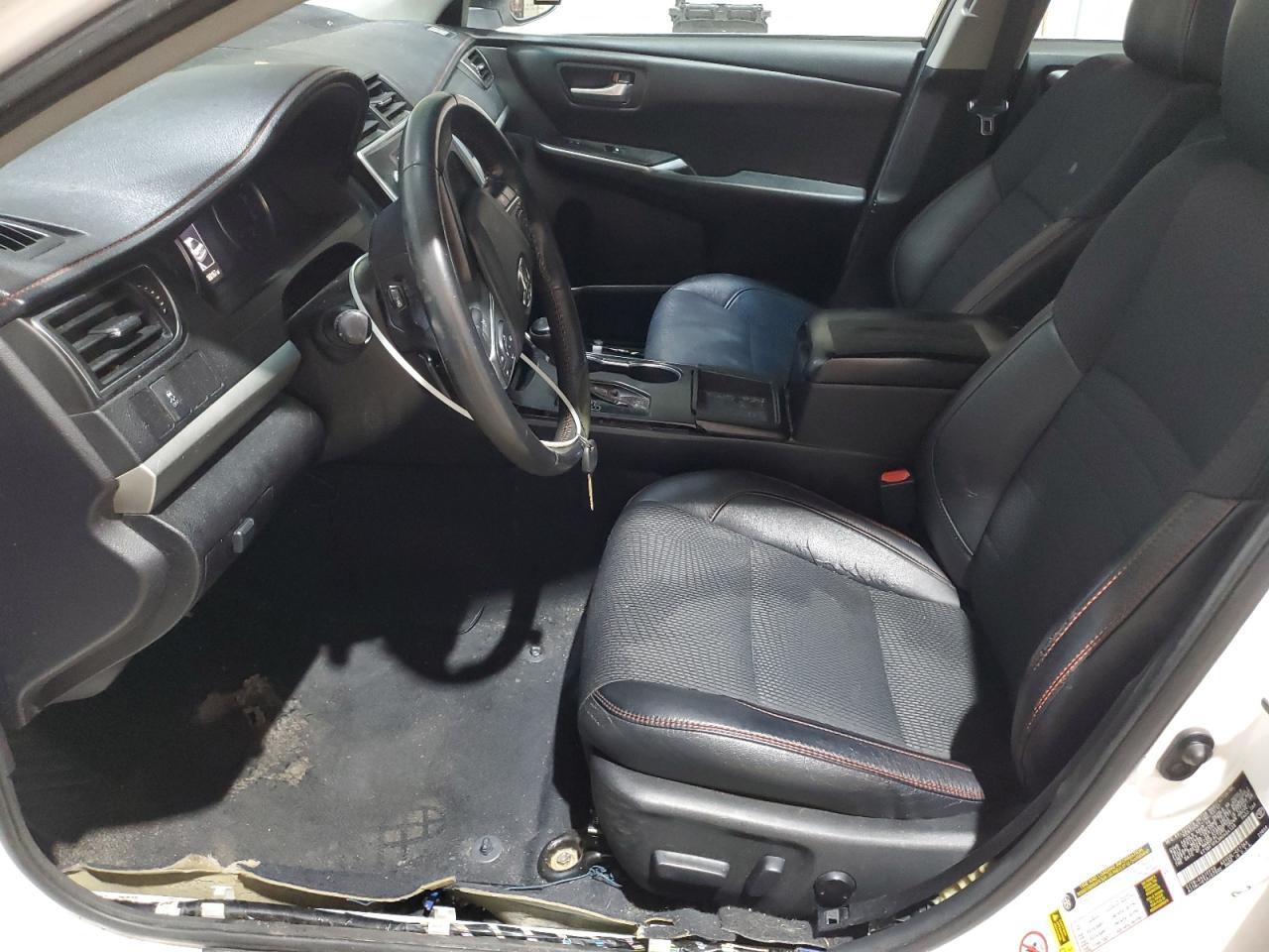 2017 TOYOTA CAMRY