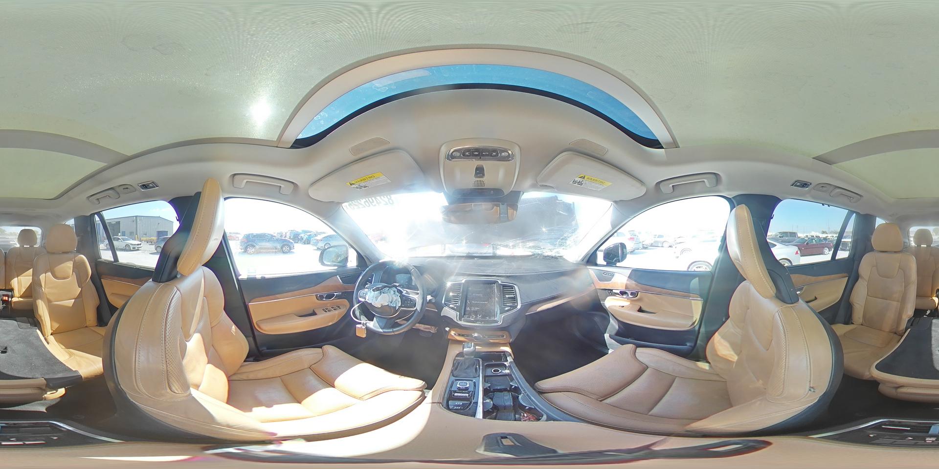 2016 VOLVO XC90