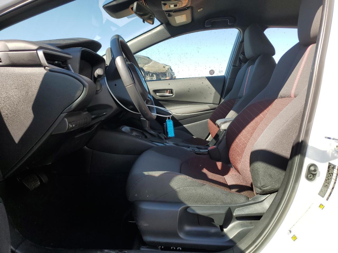 2025 TOYOTA COROLLA