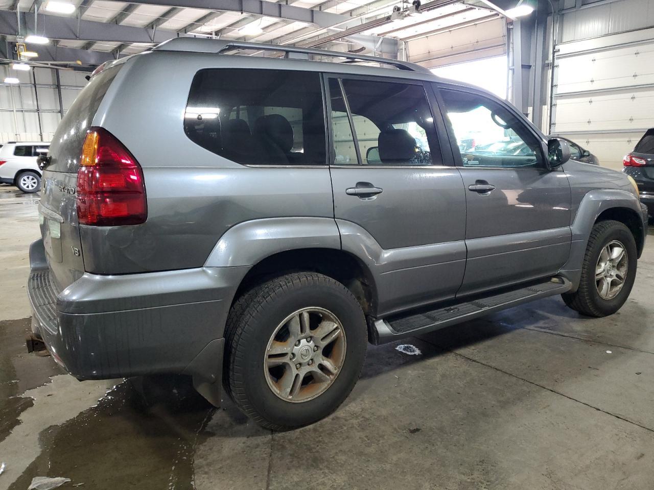 2004 LEXUS Gx